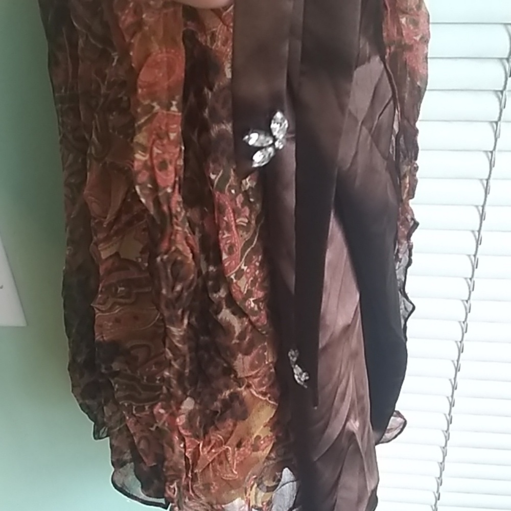 Dress - Picture 2 of 4